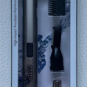 Wahl Precision Grooming Kit with Black and Green Highlights